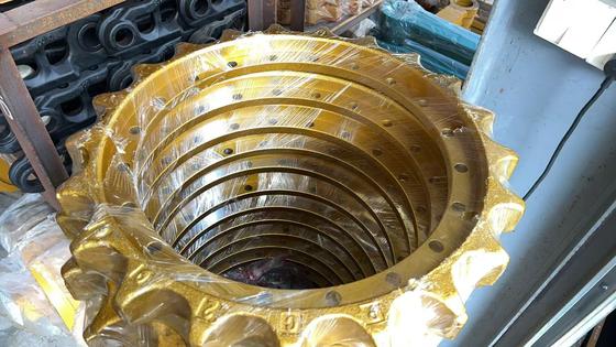 Venda direta da fábrica de rodas de apoio da esteira da escavadeira PC200, rodas guia, dentes de acionamento e peças do chassi de mineração