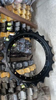 Venda direta da fábrica de rodas de apoio da esteira da escavadeira PC200, rodas guia, dentes de acionamento e peças do chassi de mineração