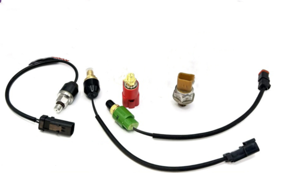 Aplicável ao interruptor de pressão da escavadeira Komatsu PC200-6, sensor de velocidade de marcha lenta da válvula de distribuição -20Y0621710-20PS579-16X7Z